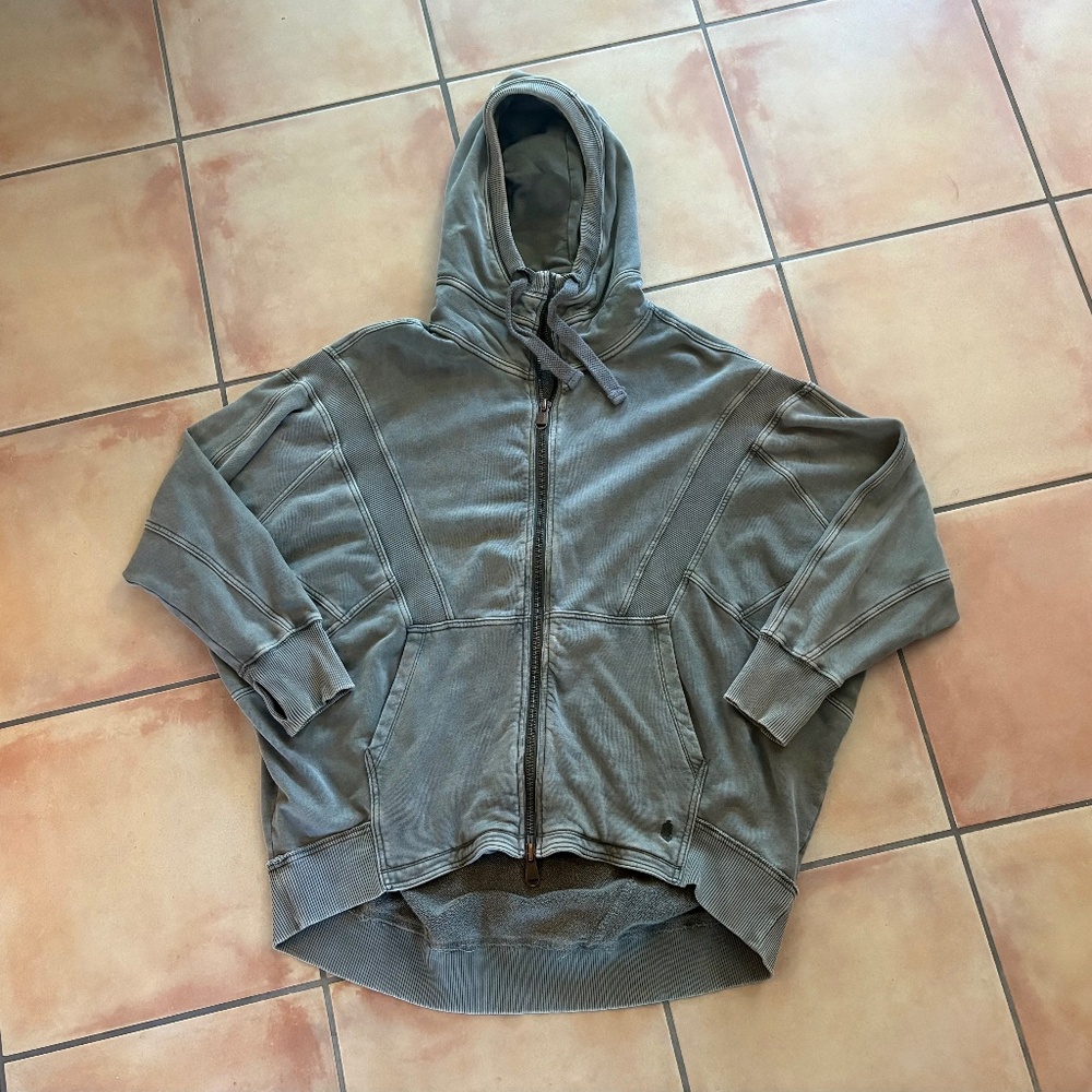 $128 Free People Movement All Your Love Solid Hoodie Size XS - Picture 3 of 9